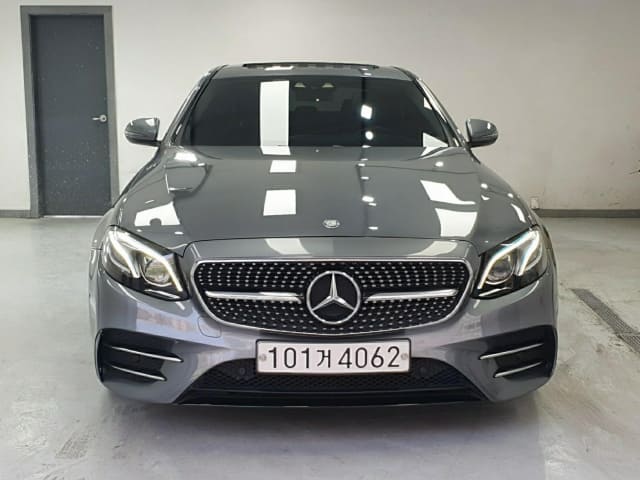 2017 MERCEDES-BENZ E-Class, 