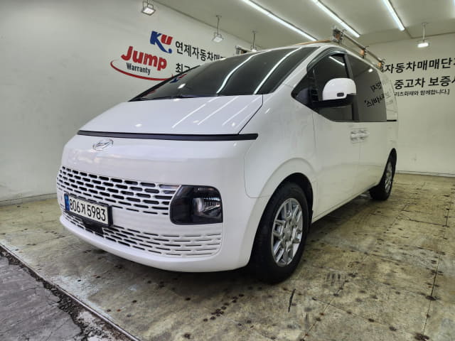 2022 HYUNDAI Staria