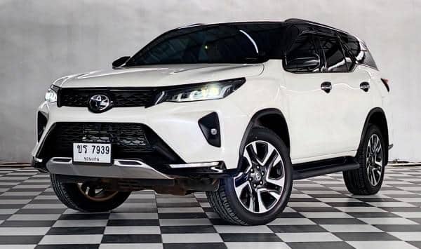 2020 TOYOTA Fortuner, 