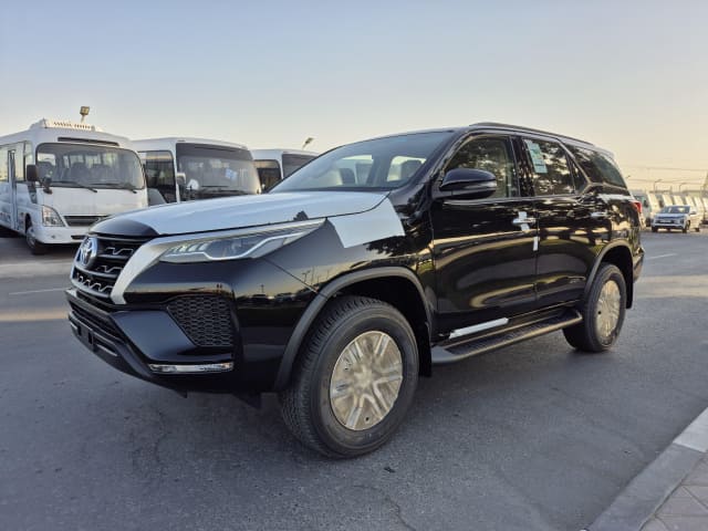 2023 TOYOTA Fortuner