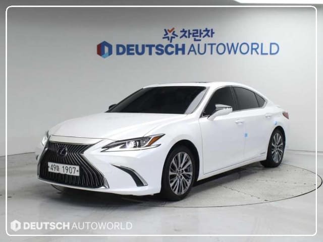 2019 LEXUS ES