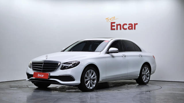 2017 MERCEDES-BENZ E-Class