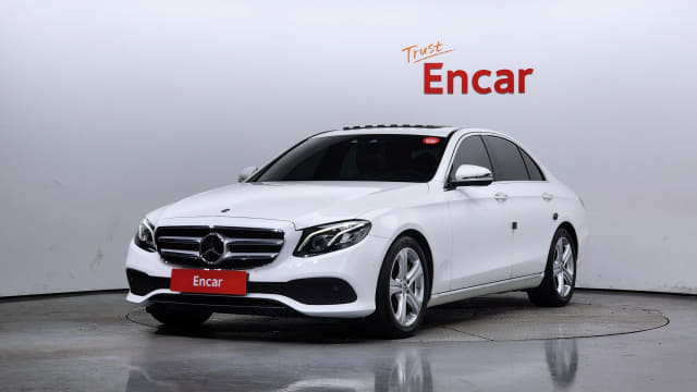 2017 MERCEDES-BENZ E-Class