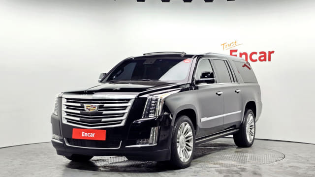 2017 CADILLAC Escalade, 
