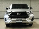 2023 TOYOTA Hilux