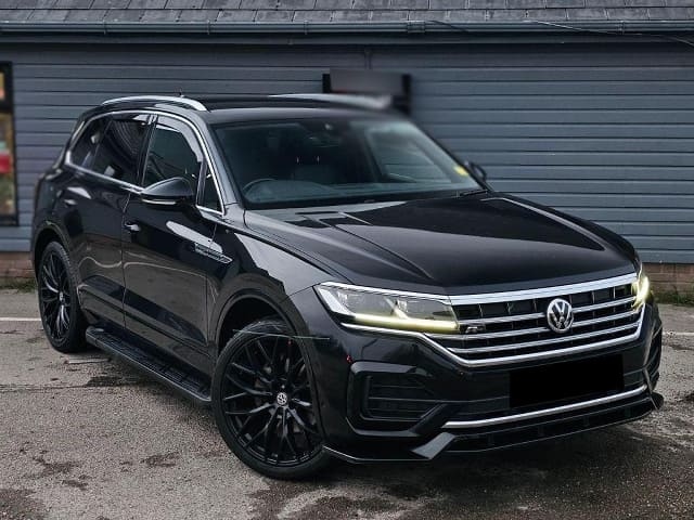 2019 VOLKSWAGEN Touareg