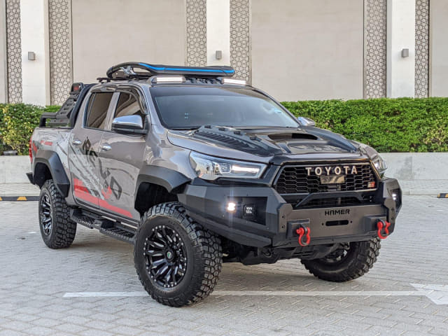 2017 TOYOTA Hilux