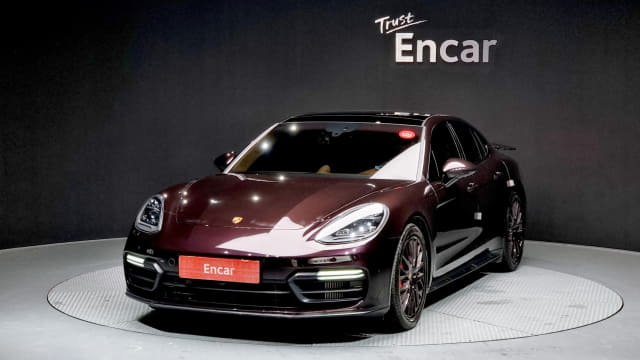 2020 Porsche Panamera