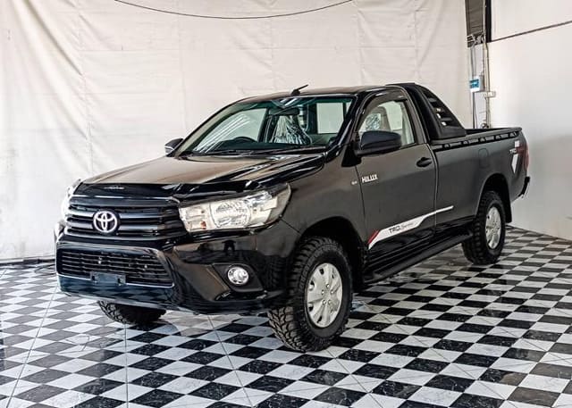2019 TOYOTA Hilux