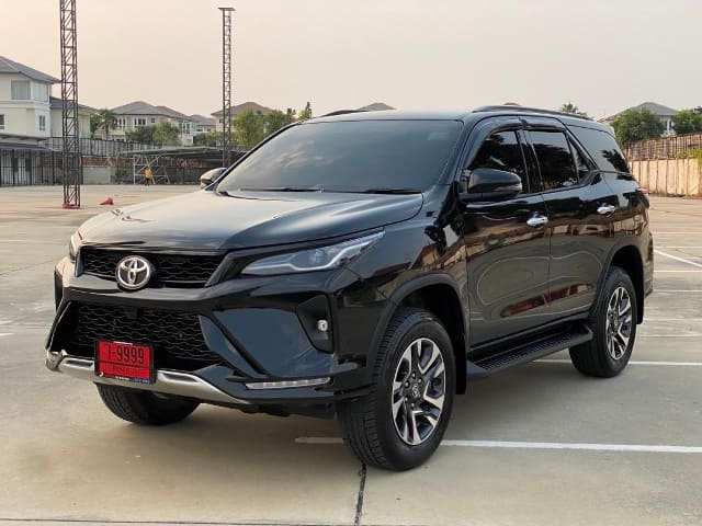2023 TOYOTA Fortuner