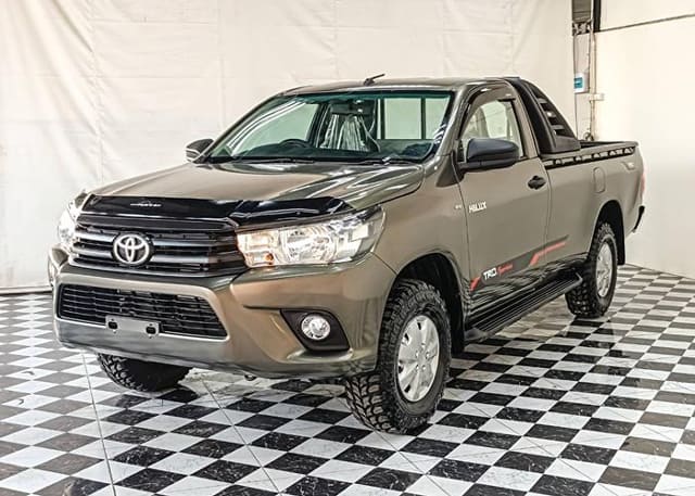 2017 TOYOTA Hilux