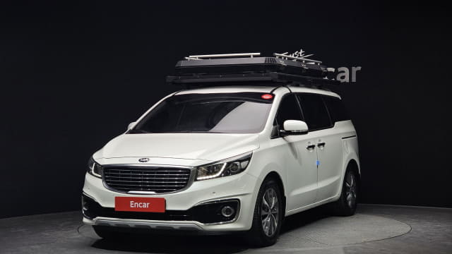 2017 KIA Carnival