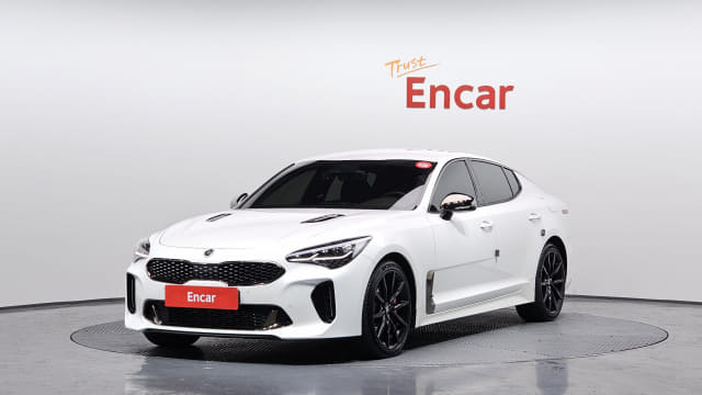 2021 KIA Stinger, 