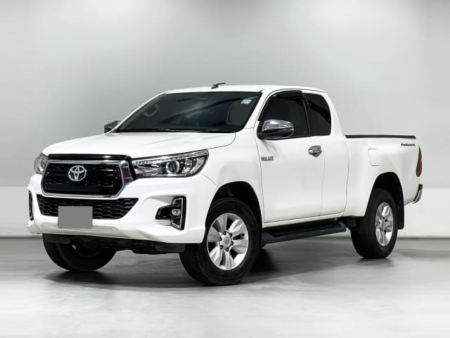 2019 TOYOTA Hilux