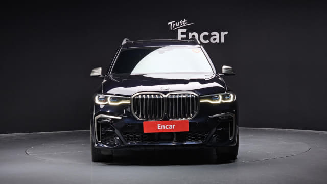 2020 BMW X7