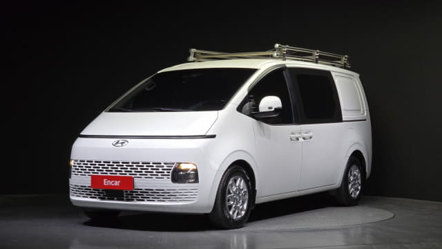 2022 HYUNDAI Staria