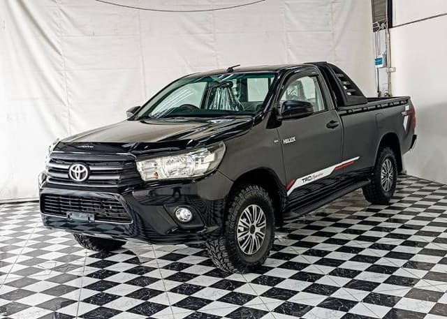 2019 TOYOTA Hilux