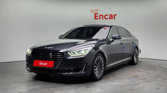 2018 Genesis EQ900