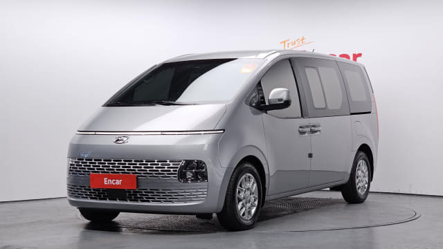 2024 HYUNDAI Staria