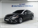2019 LEXUS ES