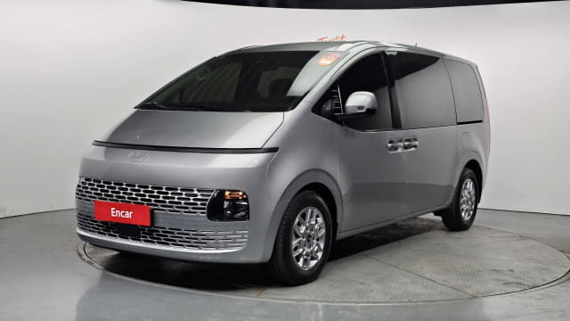 2025 HYUNDAI Staria