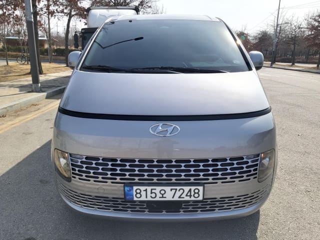 2023 HYUNDAI Staria