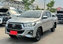 2020 TOYOTA Hilux