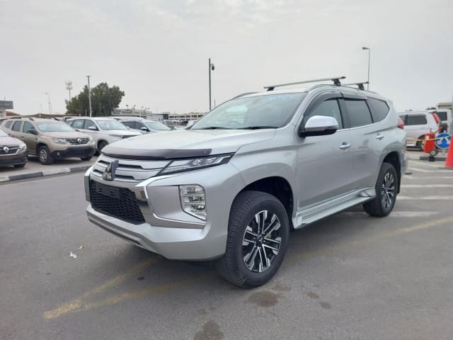 2023 MITSUBISHI Pajero