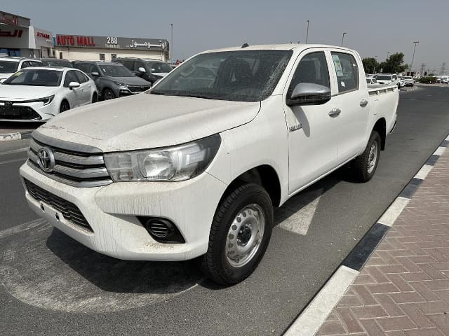 2024 TOYOTA Hilux