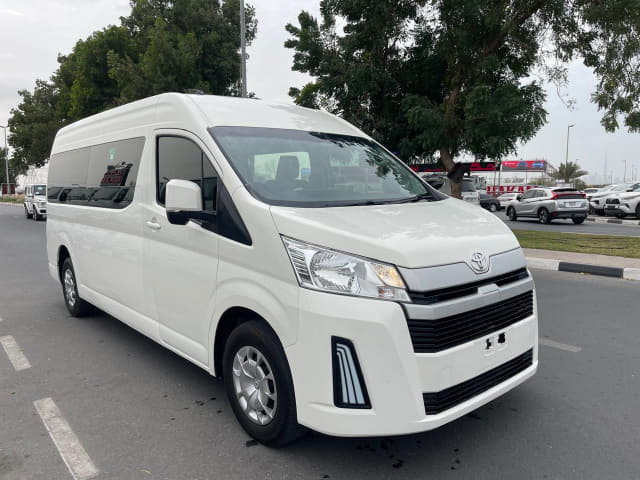 2020 TOYOTA Hiace Commuter