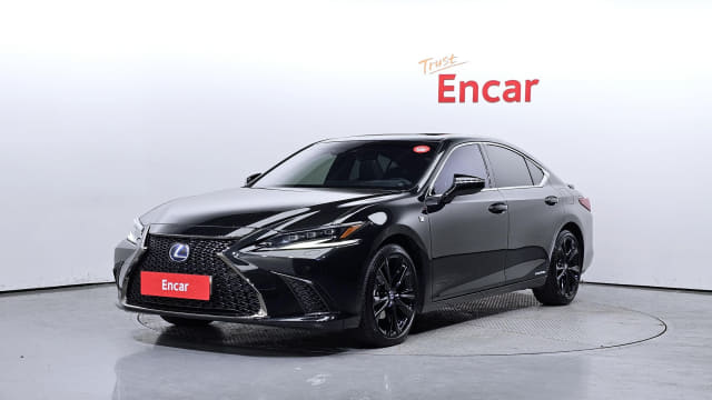 2022 LEXUS ES