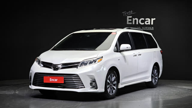 2018 TOYOTA Sienna