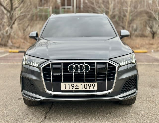 2021 AUDI Q7