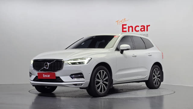 2020 VOLVO XC60