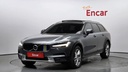 2018 VOLVO V90