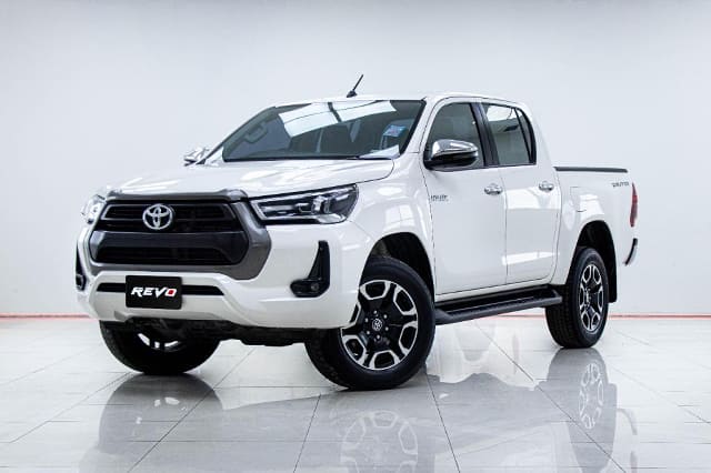 2020 TOYOTA Hilux