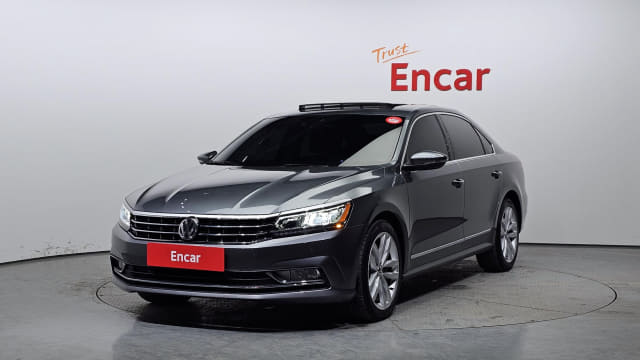 2018 VOLKSWAGEN Passat