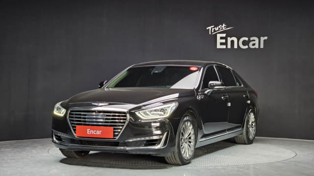 2018 Genesis EQ900