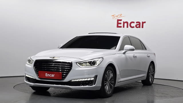 2018 Genesis EQ900