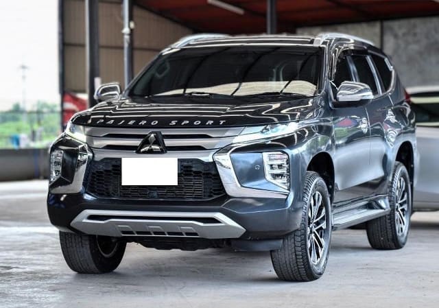 2019 MITSUBISHI Pajero