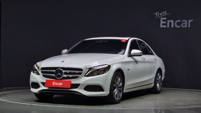 2018 MERCEDES-BENZ C-Class
