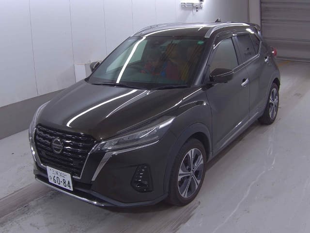 2021 NISSAN KICKS