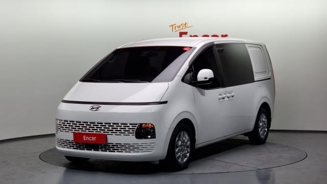 2022 HYUNDAI Staria