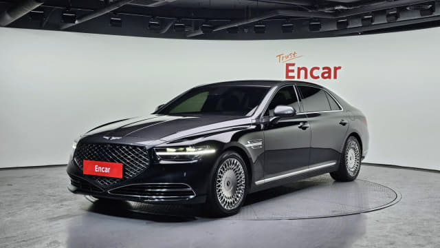 2021 Genesis G90