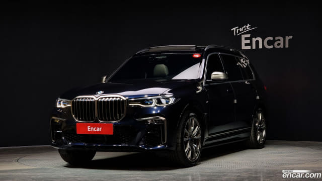 2022 BMW X7