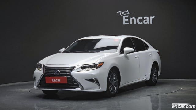 2018 LEXUS ES