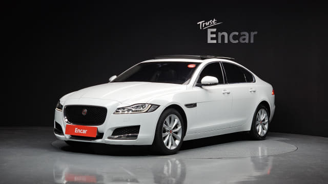 2019 JAGUAR XF