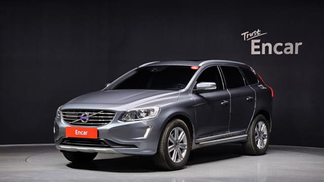 2017 VOLVO XC60