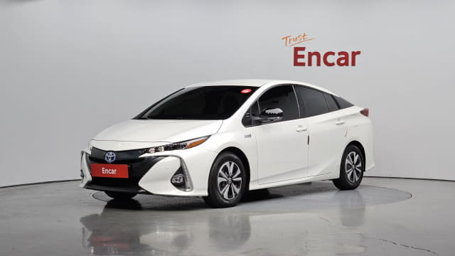 2017 TOYOTA Prius, 