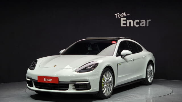 2018 Porsche Panamera